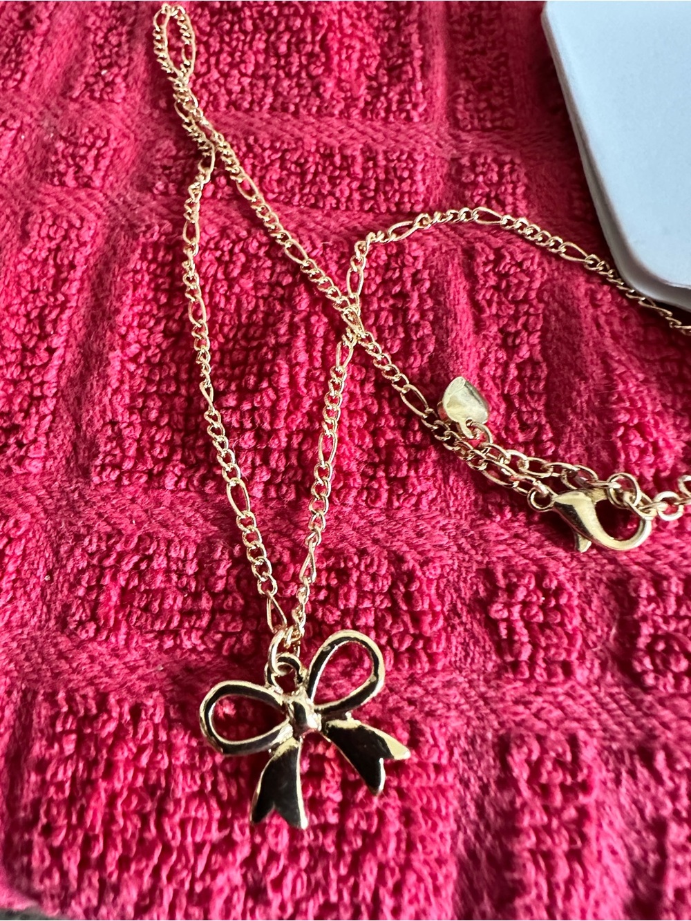 Source Unknown Gold Bow Pendant Necklace